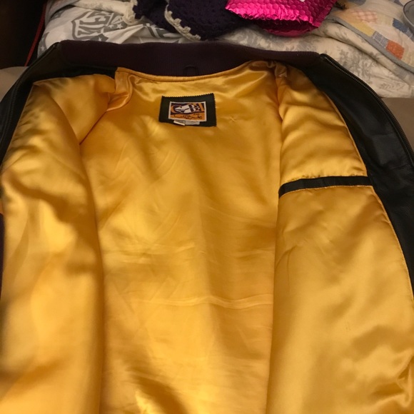 Leather jacket - Picture 7 of 7